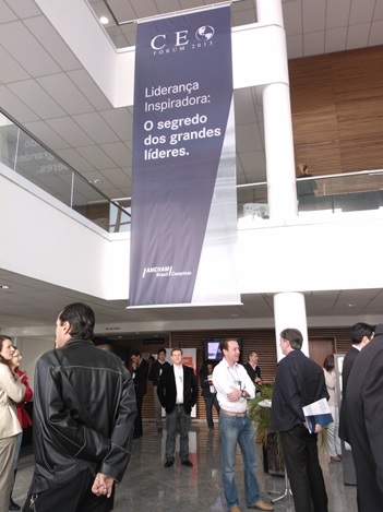 Lobby de entrada do Teatro de Paulinia